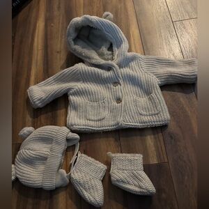 Baby Gap 0-3
Months set